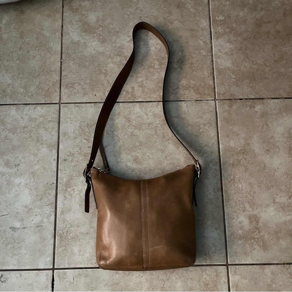 Coach Legacy Slim Duffle Fawn Leather bag